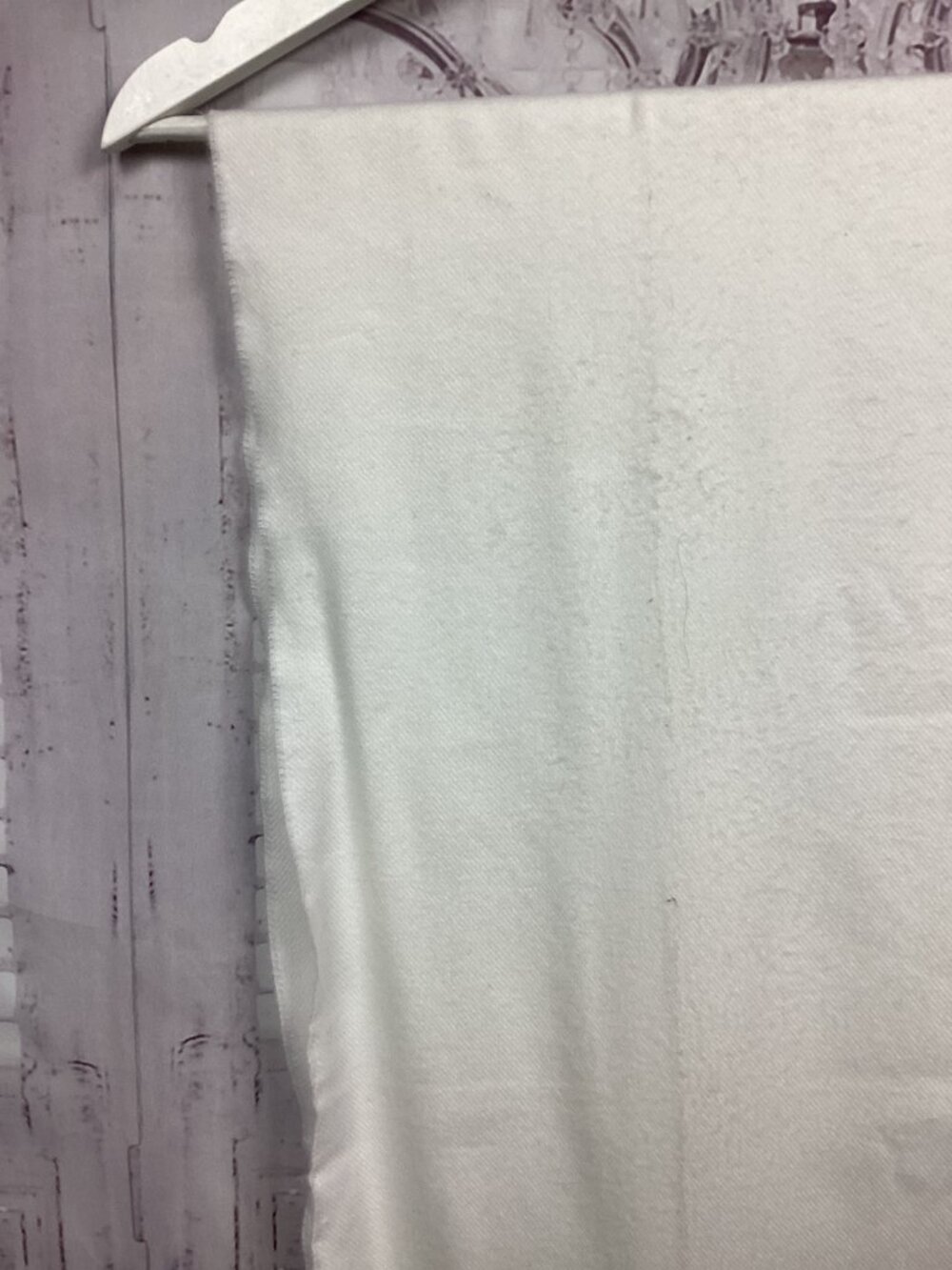 White Cashmere Scarf with Fringe Made in Scotland - Picture 2 of 8